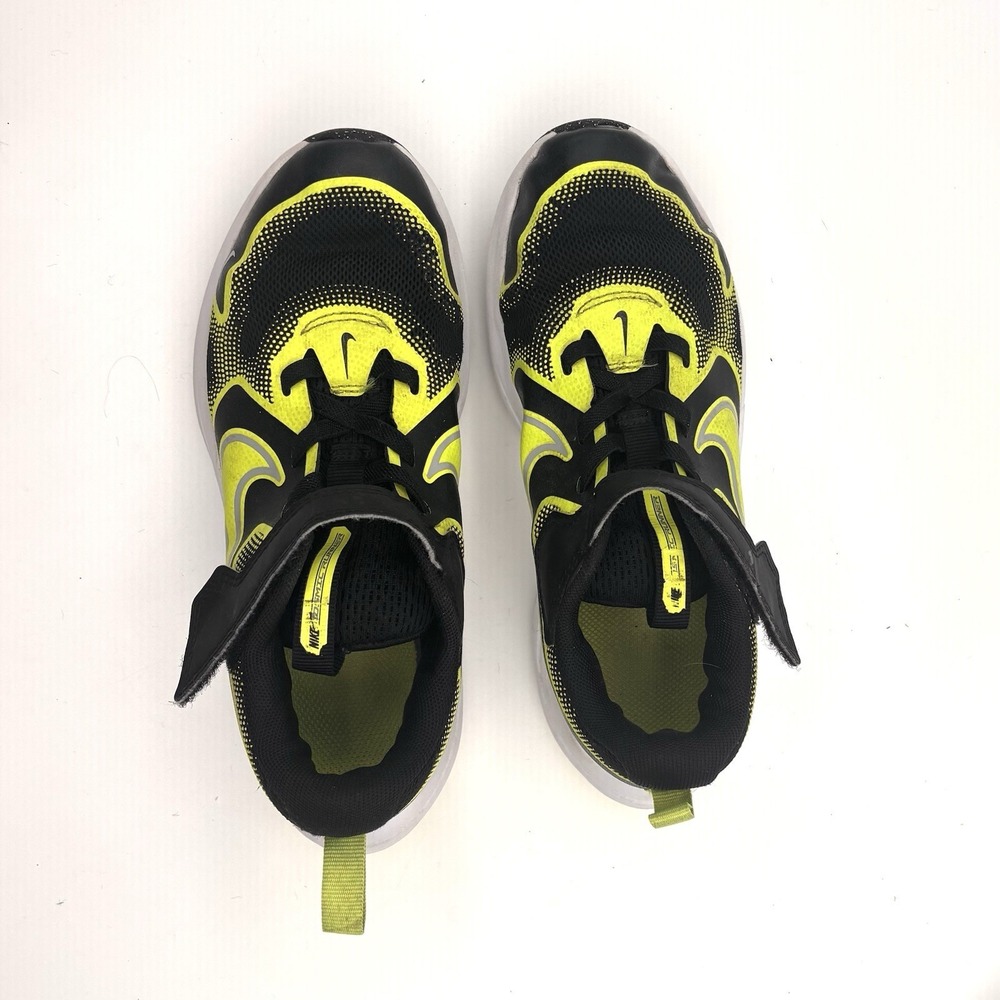Nike Cosmic Runner Youth Tennis Shoes 2Y In Neon Green/ Black/ White - Picture 9 of 10